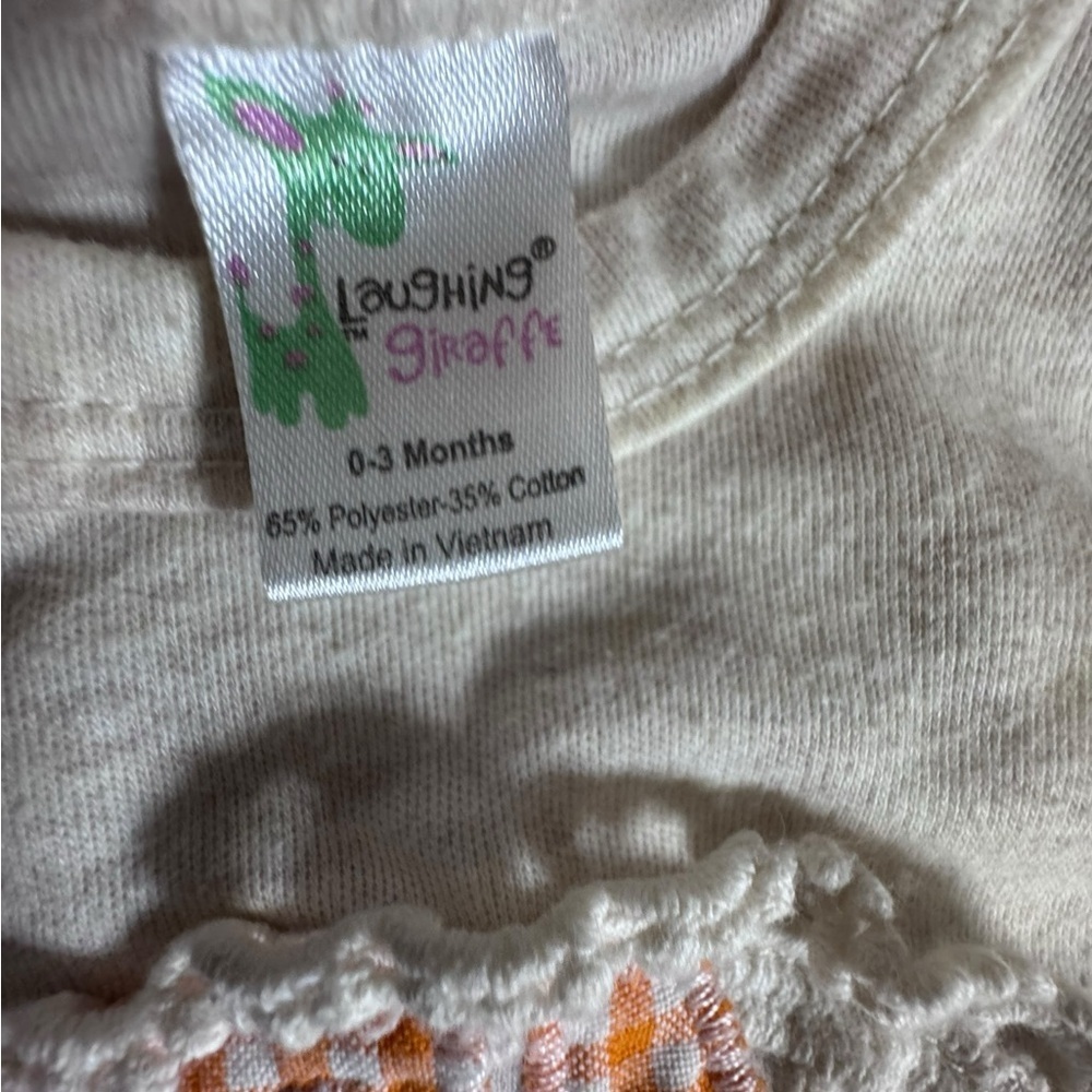 Cream Baby Onesie with Orange “TN” appliqué Design - Picture 3 of 3